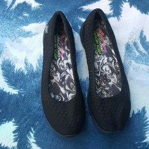 Skechers size 11 Ladies evening shoes.